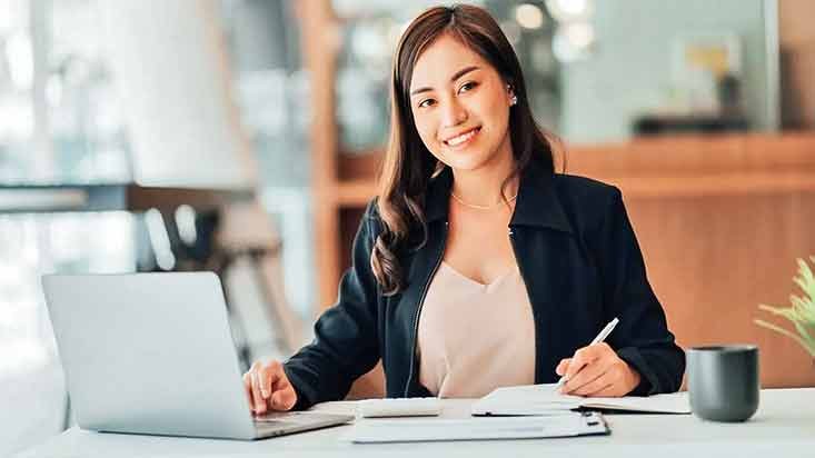 Melanie from CraigScottCapital: A Closer Look at Her Role, Reputation, and Industry Context