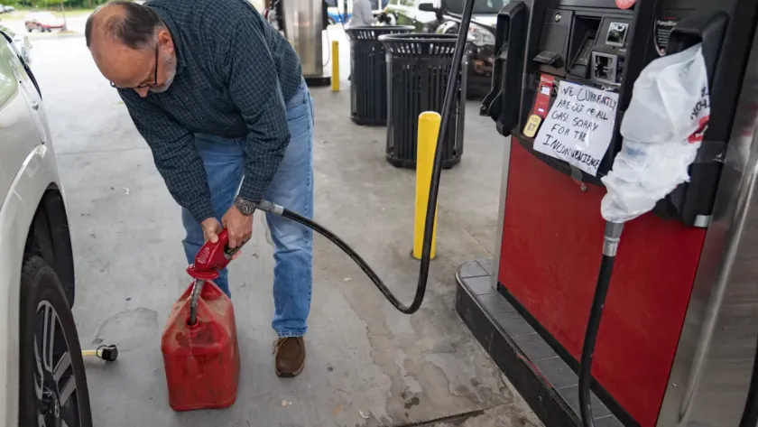 How Much Does a Gallon of Gas Weigh? Full Breakdown Explained