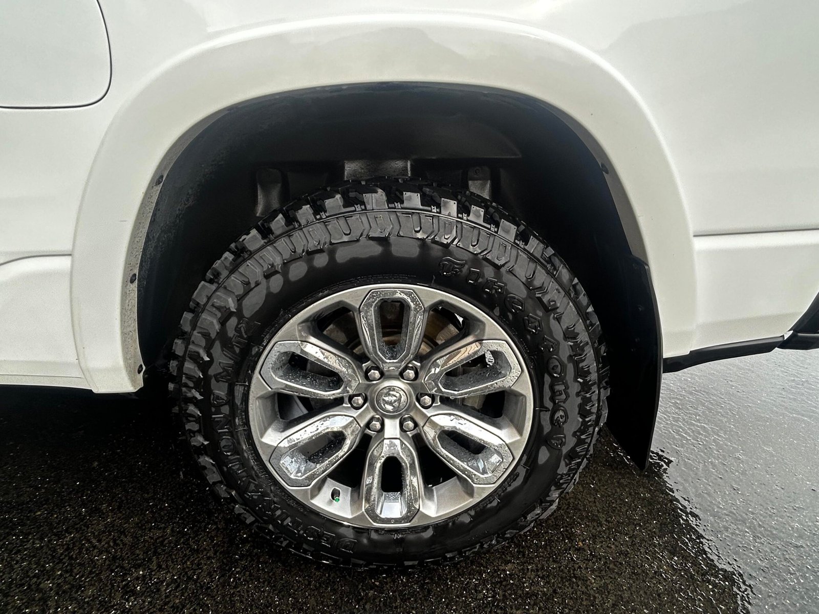 275/65R20 Tires Explained: Size, Performance, and Best Uses