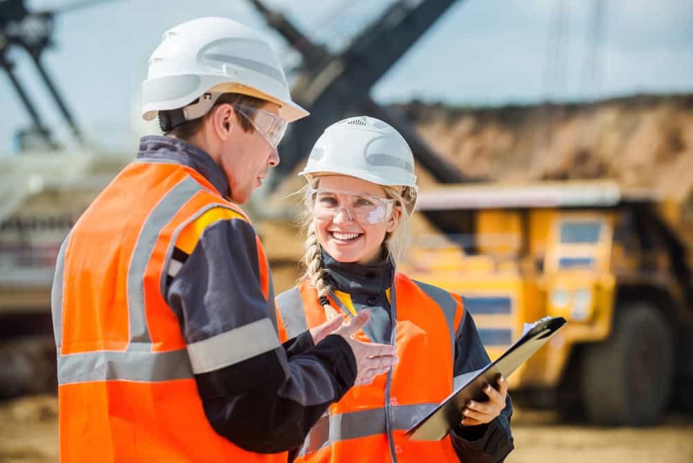 FIFO Jobs Australia: Best Opportunities, Salaries, and Requirements