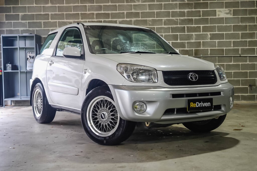 10 Things to Check Before Buying a Car Used Toyota RAV4